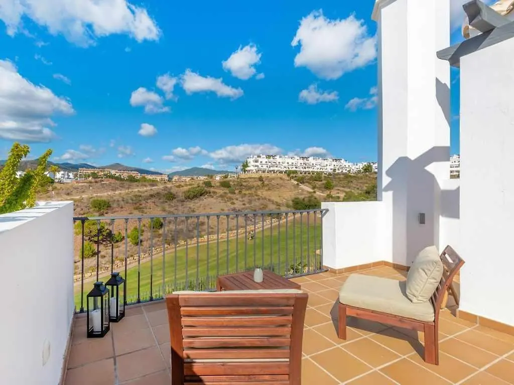 Villa Con Piscina Climatizada Y Vistas Al Golf Εστεπόνα