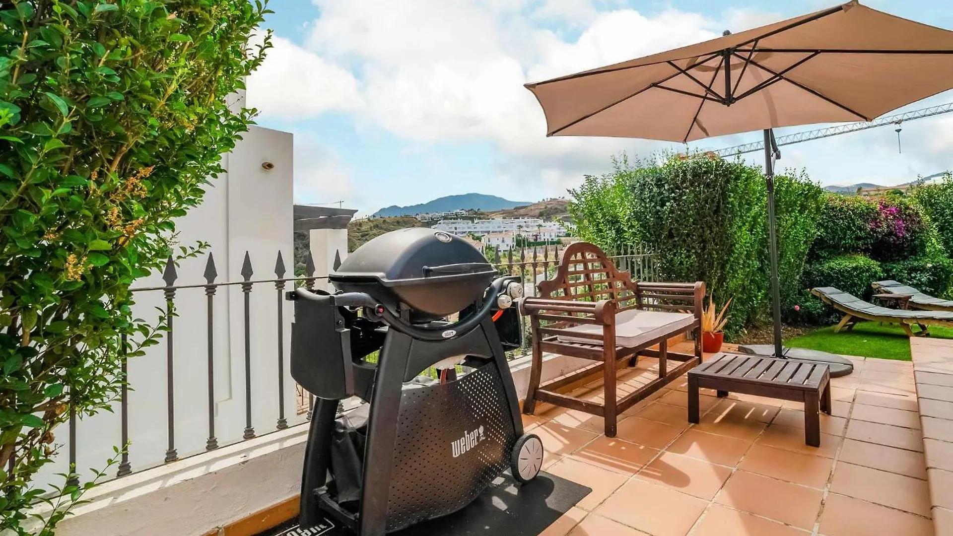 Villa Con Piscina Climatizada Y Vistas Al Golf Εστεπόνα Ισπανία